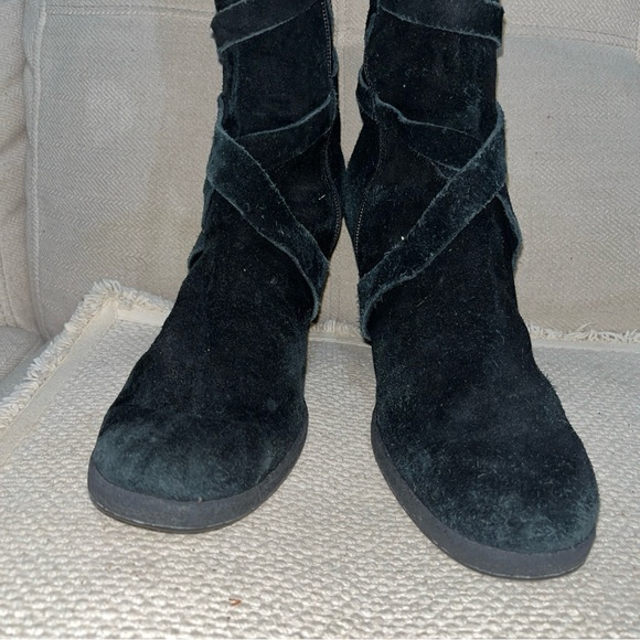 Enzo Angiolini 'EAROSALIE' Black Suede Wedge Boots Women's Size 9 - Picture 4 of 8